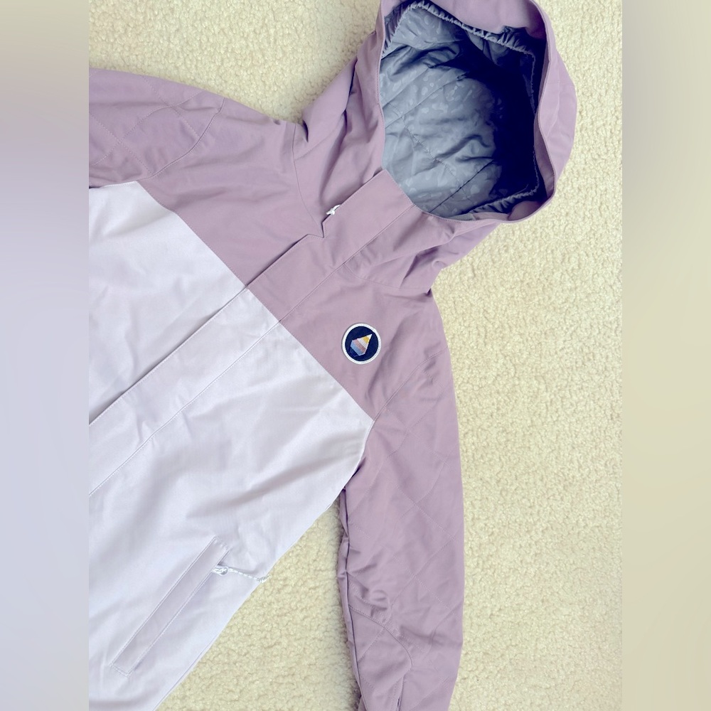 Girls Volcom snow jacket. Soft pink & lavender. Waterproof and warm. Worn 1x.